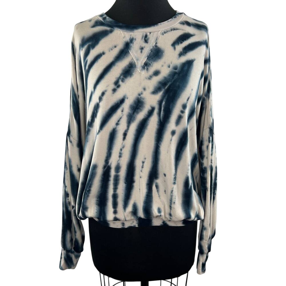 YFB Young Fabulous & Broke White Blue Tie-Dye Long Sleeve Crew Fleece Sweater L